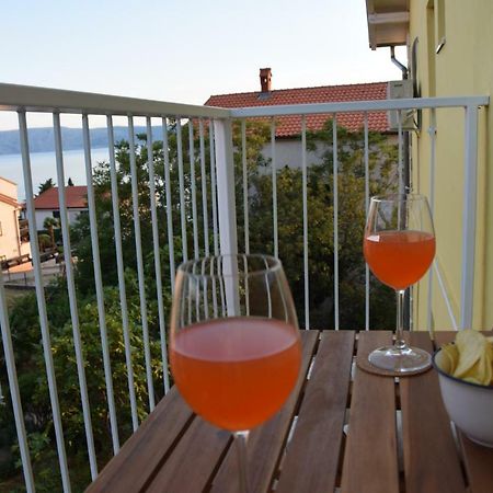 App Lu 5 Apartment Novi Vinodolski Bagian luar foto