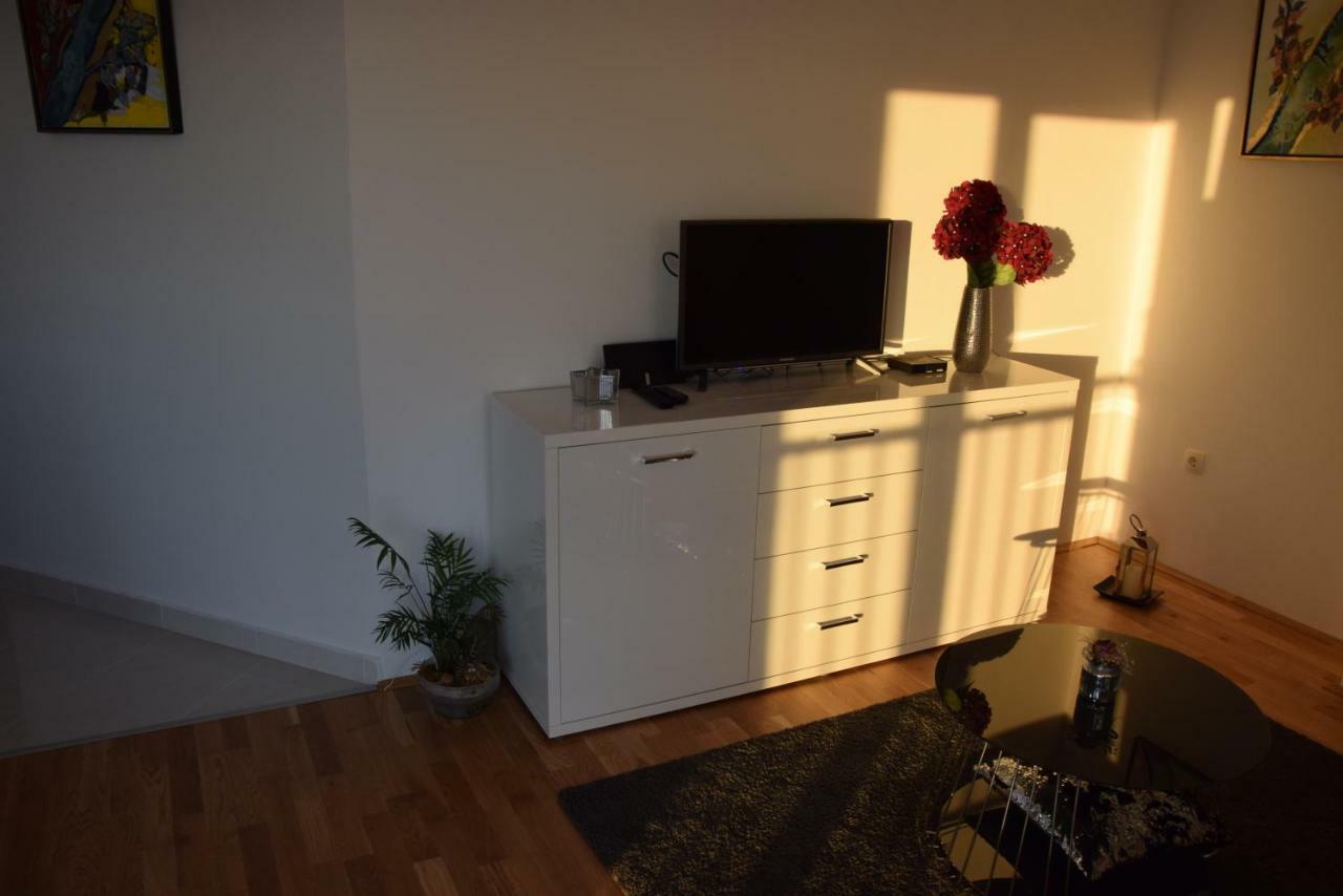 App Lu 5 Apartment Novi Vinodolski Bagian luar foto
