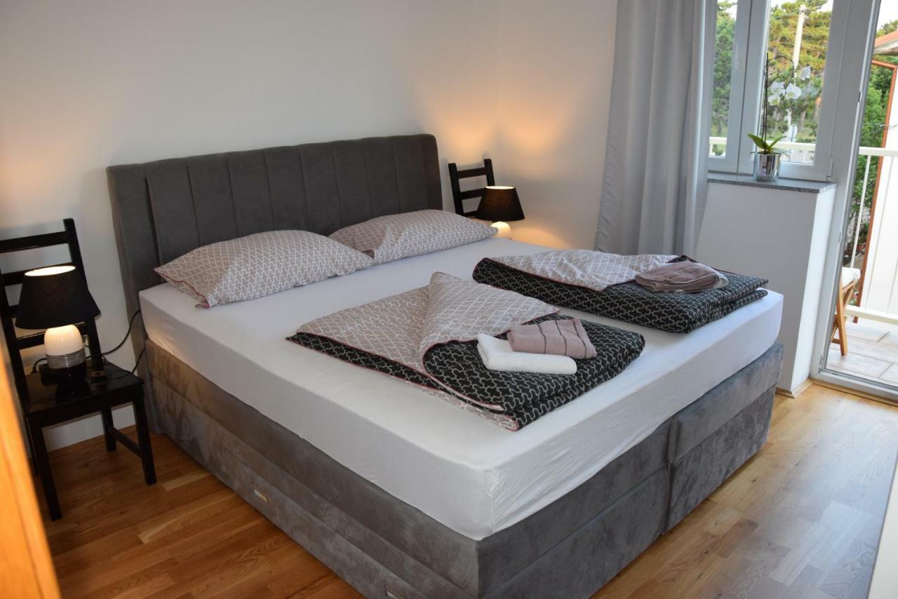 App Lu 5 Apartment Novi Vinodolski Bagian luar foto