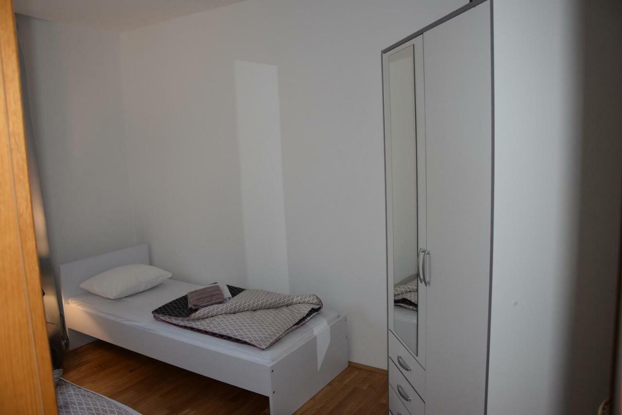 App Lu 5 Apartment Novi Vinodolski Bagian luar foto