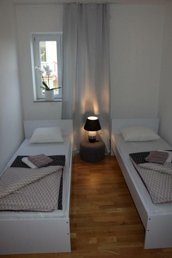 App Lu 5 Apartment Novi Vinodolski Bagian luar foto