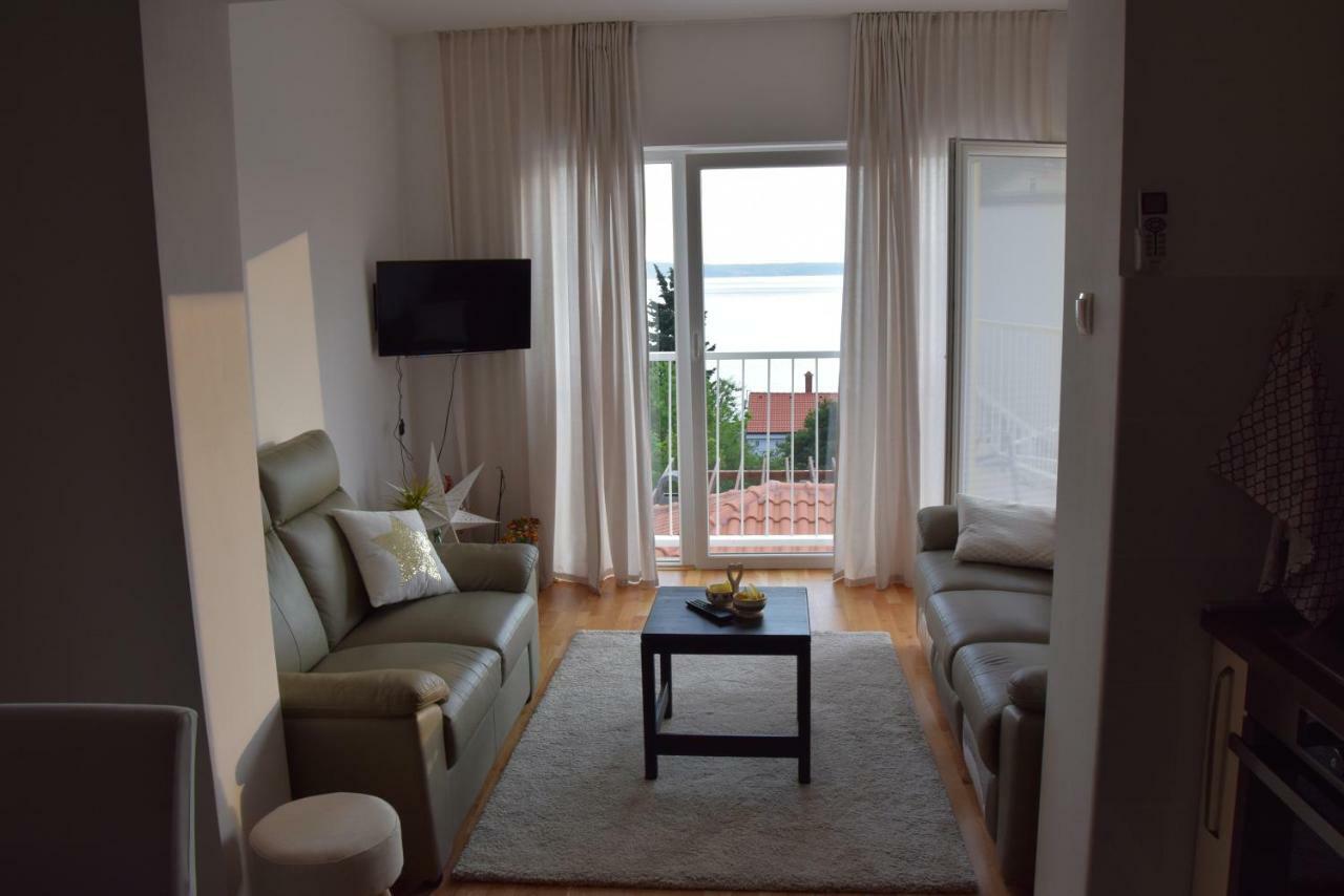 App Lu 5 Apartment Novi Vinodolski Bagian luar foto