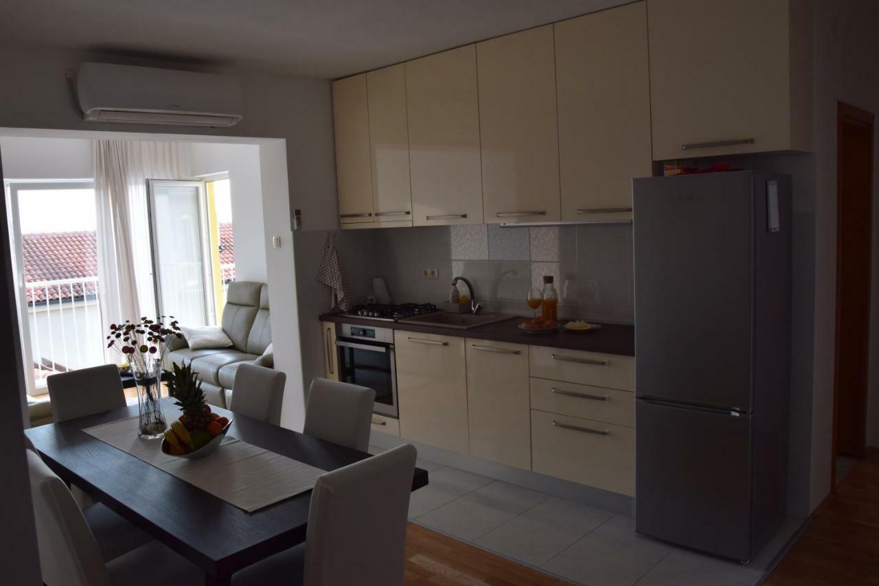 App Lu 5 Apartment Novi Vinodolski Bagian luar foto